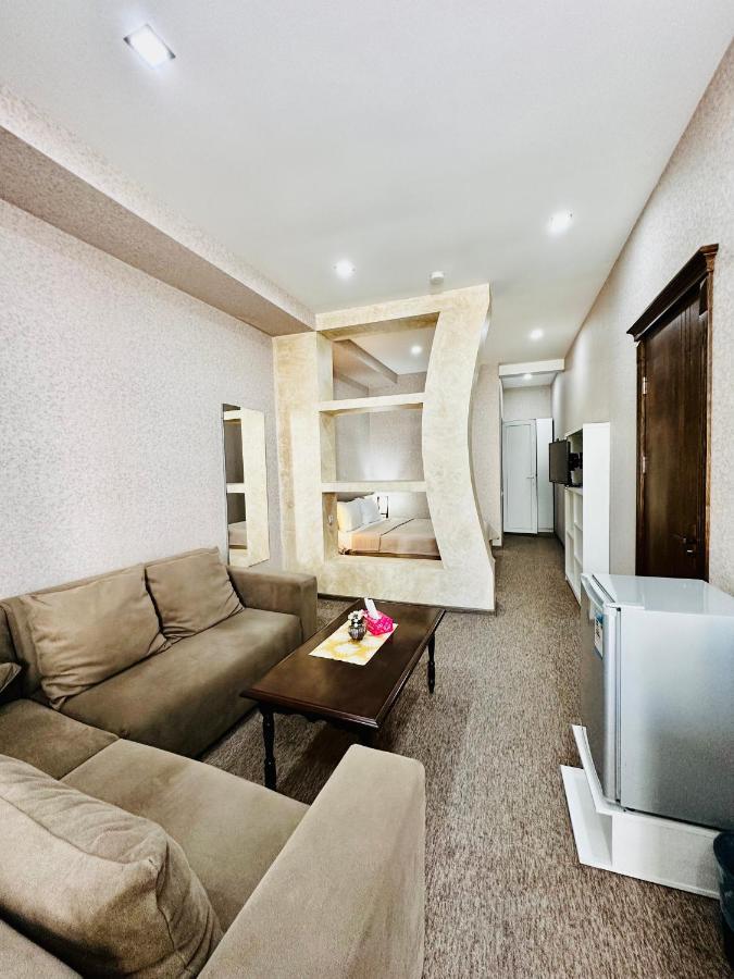 Liel Hotel Tbilisi Bagian luar foto