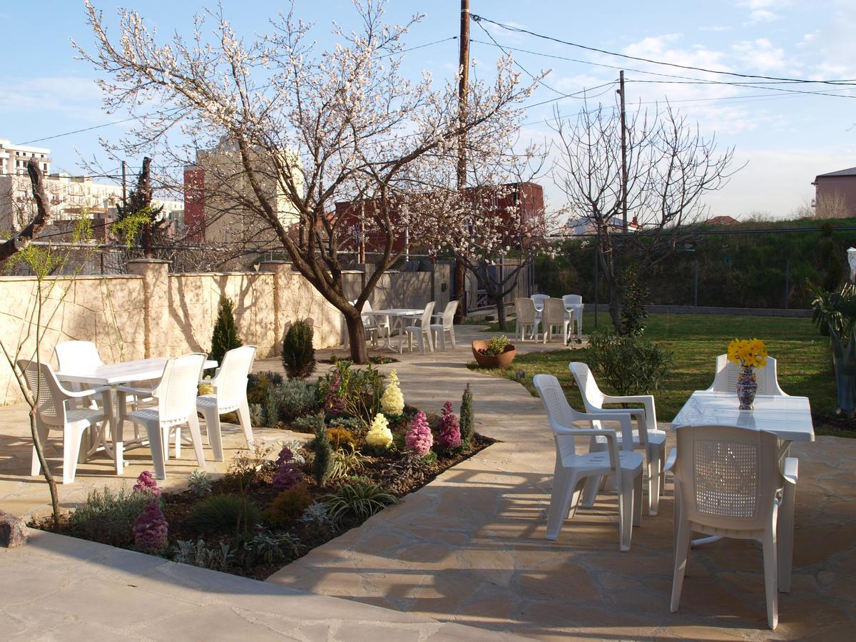 Liel Hotel Tbilisi Bagian luar foto