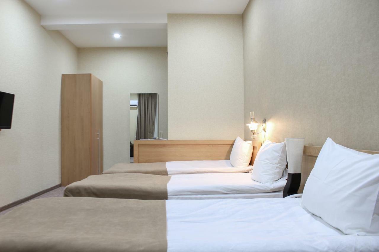 Liel Hotel Tbilisi Bagian luar foto